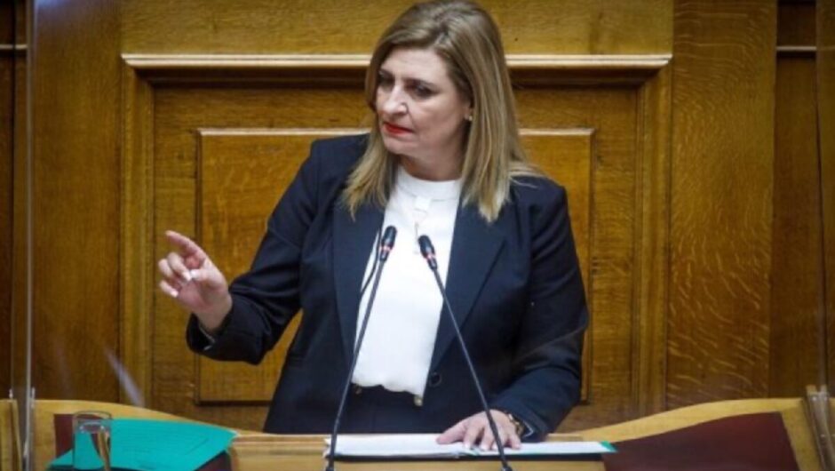 Λιακούλη: «Γνωρίζει ο λαός μας οι “φραπέδες” – “τζίτζιδες” και οι “χασάπηδες”, τίνος παιδιά ήταν!»