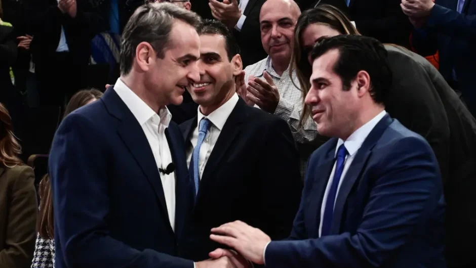 Εθνική ταπείνωση με υπογραφή Μητσοτάκη.