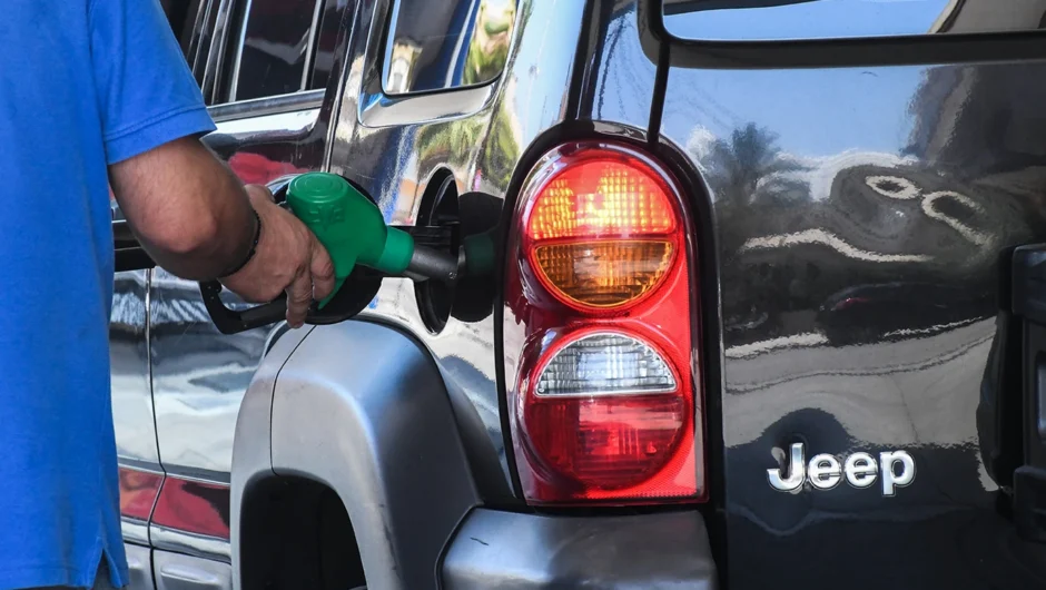 Fuel Pass: Πώς κάνετε αίτηση, ποιοι το δικαιούνται και πότε πληρώνονται τα ποσά πριν το Πάσχα