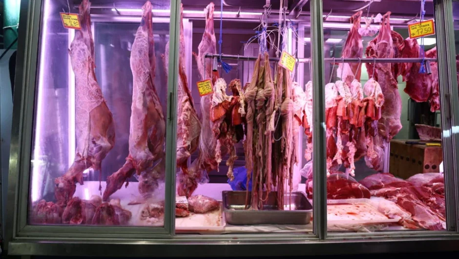 Πάσχα: «Κλείδωσαν» οι τιμές σε αρνιά και κατσίκια – Πόσο τελικά θα κοστίσει φέτος το γιορτινό τραπέζι