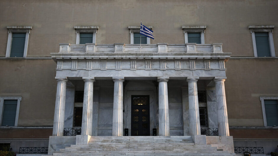 Με «δεδηλωμένη υποδίκων» και κύριο επιχείρημα δεν έχετε εναλλακτική κάνεις τη Δημοκρατία να μοιάζει φυλακή