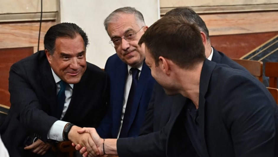 Ο Τσίπρας τους ξεμπροστιάζει για το πόσα λεφτά χάνονται σε ημετέρους και στη λαμογιά, ο Κασσελάκης έκανε τετ α κε και βγήκε δεξιά