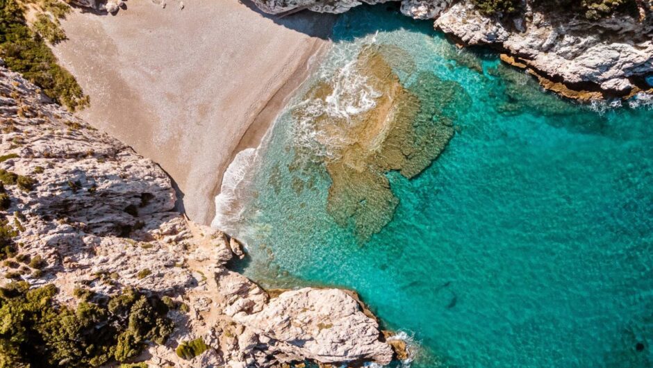 Το νησί του Αιγαίου με την βαθιά αυθεντική ζωή, την αδάμαστη φύση και τις παραδεισένιες παραλίες