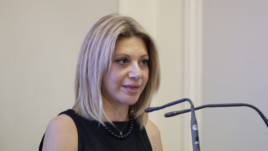 Μαλλιά κουβάρια στο κόμμα της Καρυστιανού μετά τις αποχωρήσεις – Εκκαθαρίσεις από τον πρώτο μήνα λειτουργίας