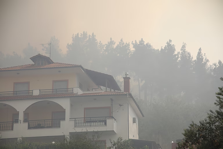 Ανείπωτη τραγωδία στο Ωραιόκαστρο – Κατάρρευση πολυκατοικίας στα Πετράλωνα – Νέα ηγεσία στον Αρειο Πάγο