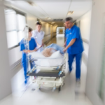 Κίνδυνος να κλείσουν τμήματα και μονάδες στα νοσοκομεία από την υποστελέχωση